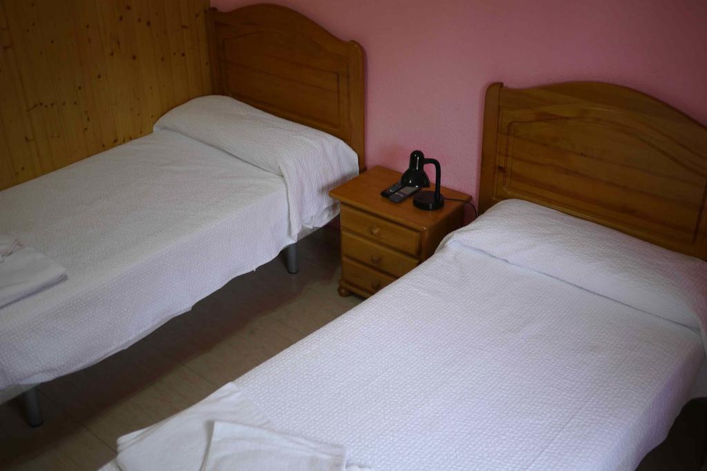 Hostal El Alba Brunete Oda fotoğraf